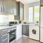 Apartamento With Views Over Valle Golf