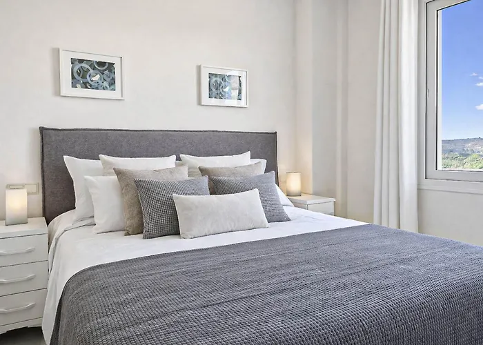 Apartment With Views Over Valle Golf