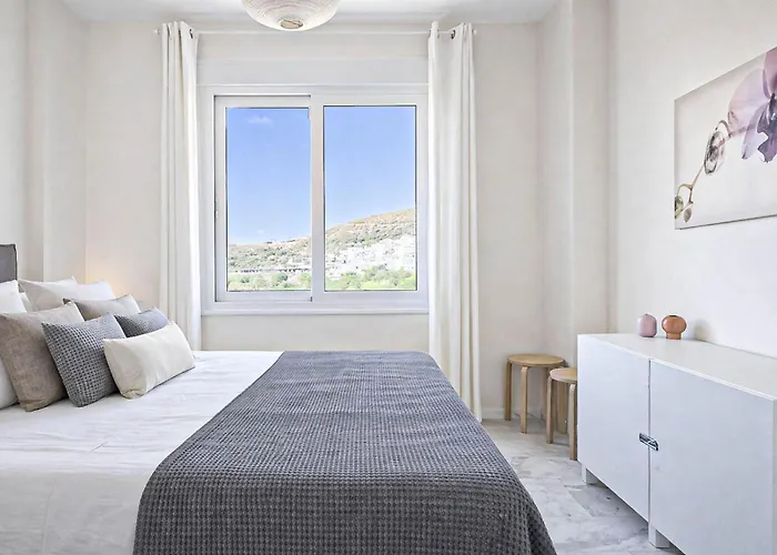 With Views Over Valle Golf * Estepona